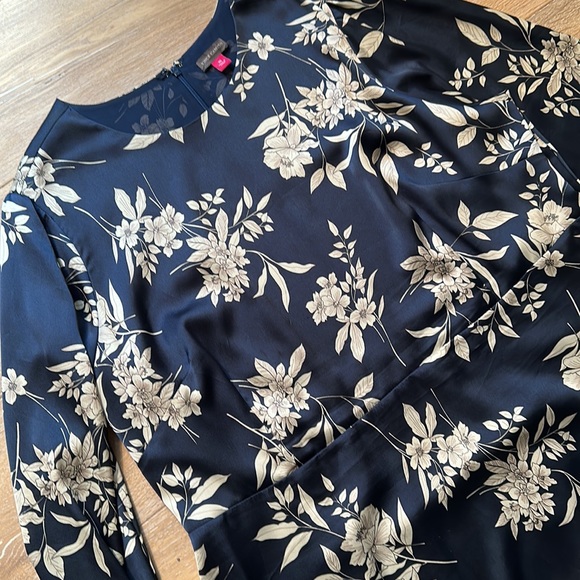 Vince Camuto Silk Dress - Picture 4 of 15